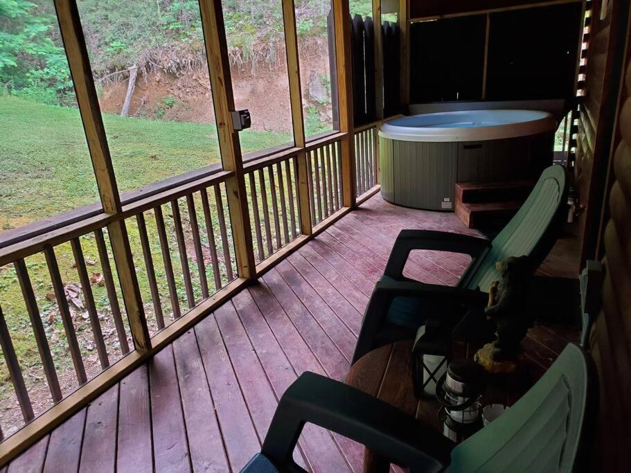 Beary Tale! Your Happily Ever After Starts Here! Sevierville Εξωτερικό φωτογραφία